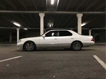 2000 Lexus LS