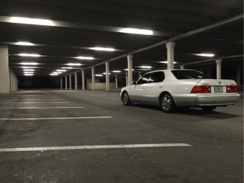2000 Lexus LS