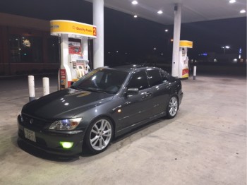 2001 Lexus IS300
