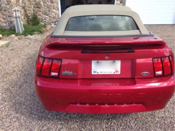 2000 Ford Mustang