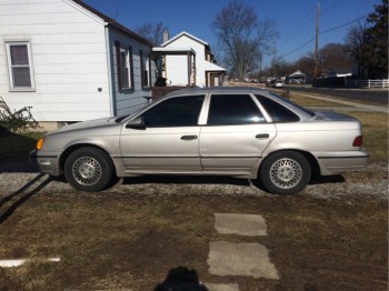 1989 Ford Taurus