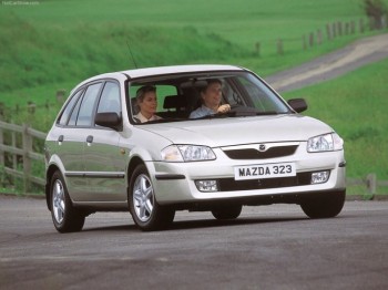 2000 Mazda 323
