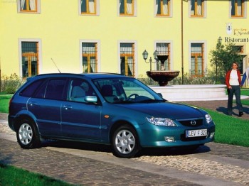 2000 Mazda 323