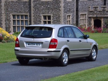 2000 Mazda 323
