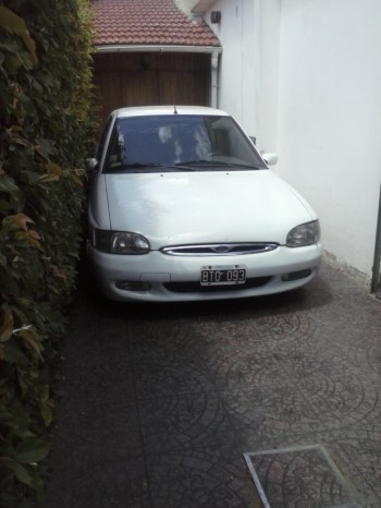 1998 Ford Escort