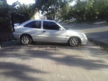 1998 Ford Escort