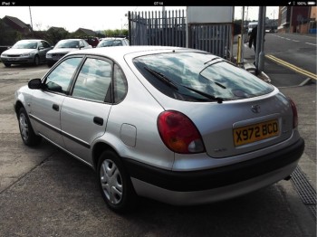2000 Toyota Corolla